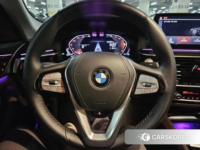 BMW 5 Series (G30) 2023 Черный из Кореи, фото 4