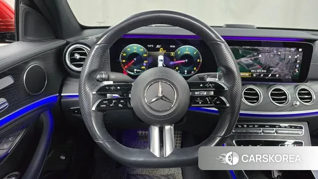 Mercedes-Benz E-Class W213 2020 Красный из Кореи, фото 4