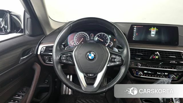 BMW 5 Series (G30) 2018 Черный из Кореи, фото 4