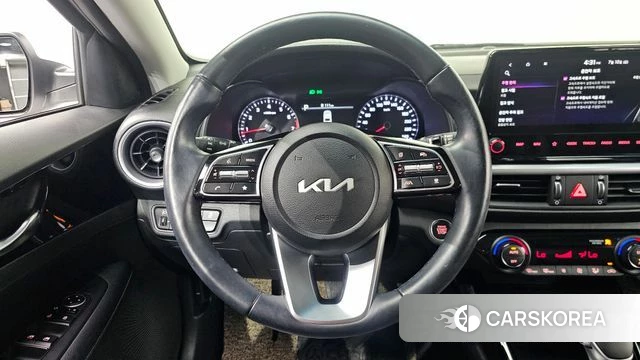 Kia The New K3 2nd generation 2021 Белый из Кореи, фото 4
