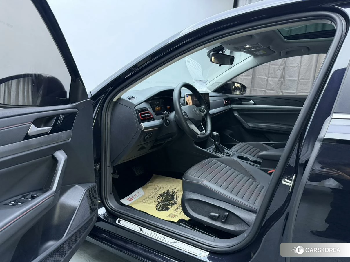 Volkswagen Lavida 2022 Черный из Китая, фото 4