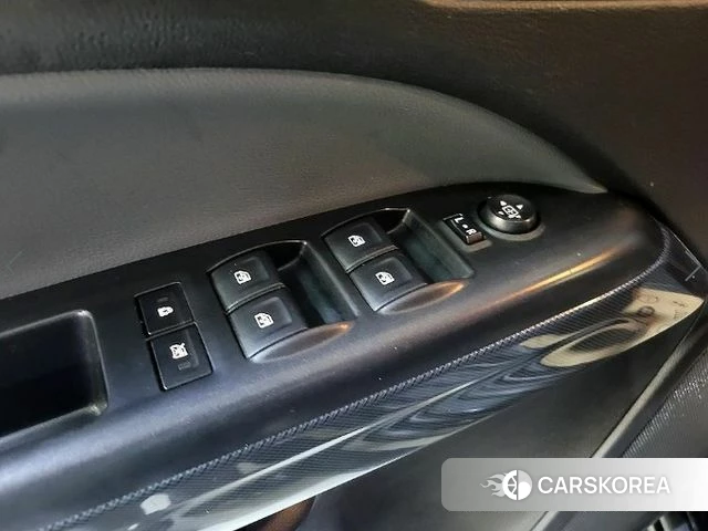 Chevrolet (GM Daewoo) Real New Colorado 2021 Черный из Кореи, фото 4
