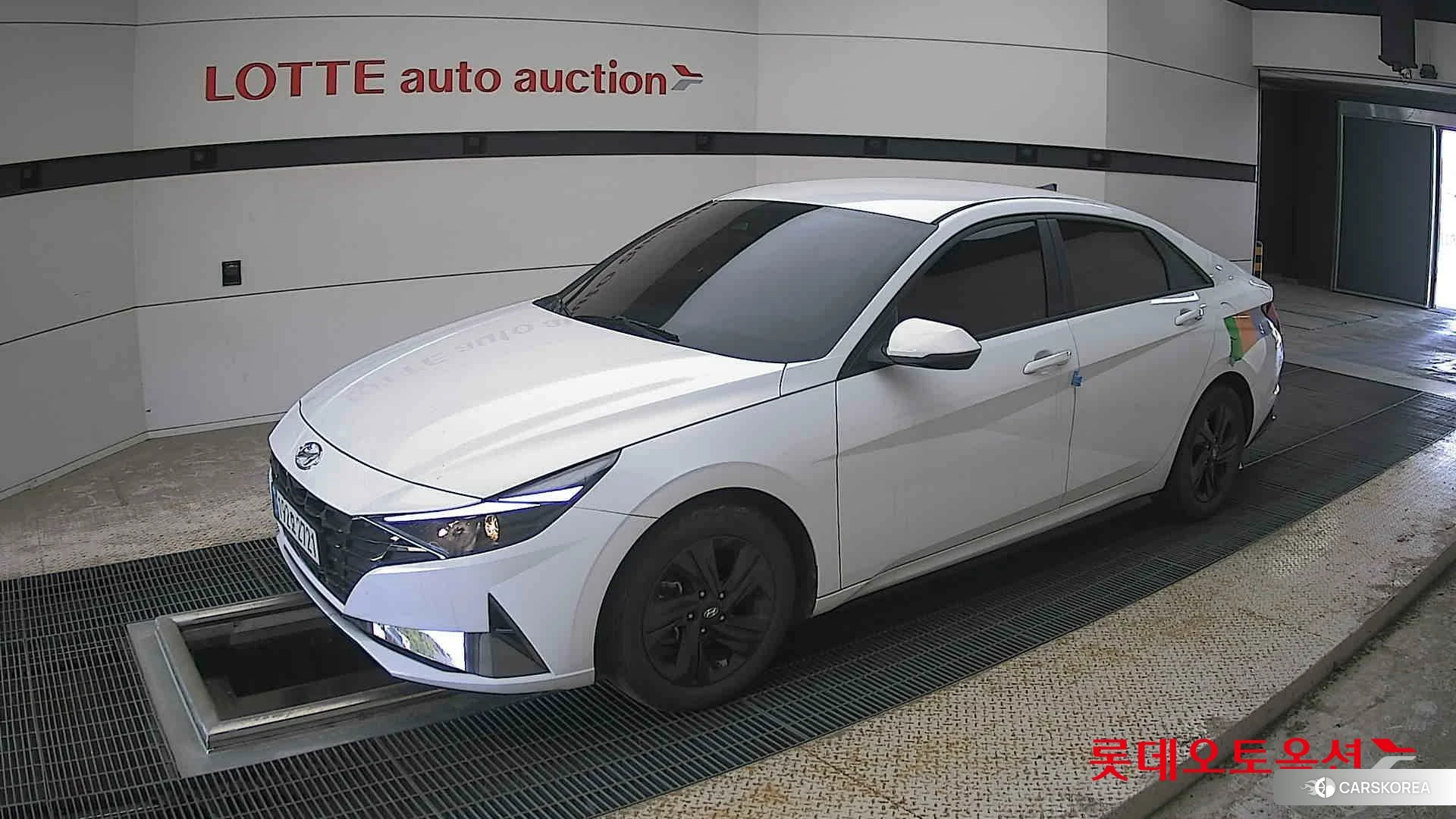 Hyundai Avante 2023 Polar White из Кореи, фото 4