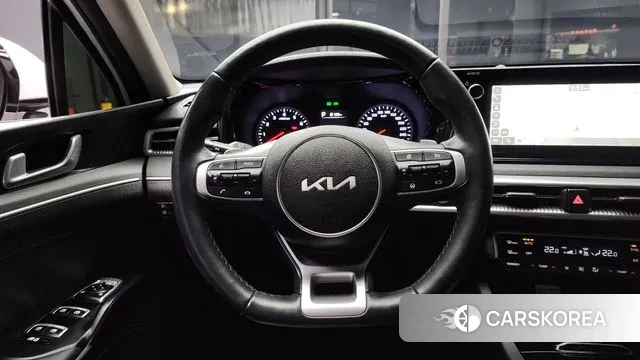 Kia K5 3rd generation 2023 Белый из Кореи, фото 4