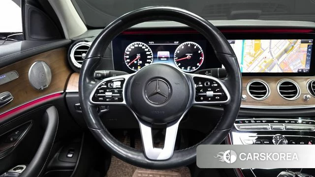 Mercedes-Benz E-Class W213 2018 Белый из Кореи, фото 4