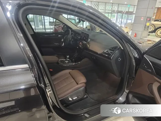 BMW X4 (G02) 2023 Черный из Кореи, фото 4