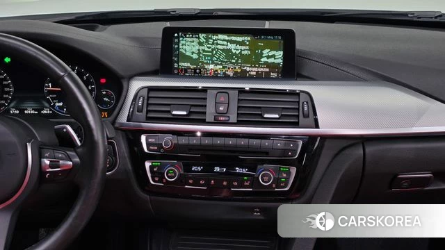 BMW 3 Series (F30) 2018 Белый из Кореи, фото 4