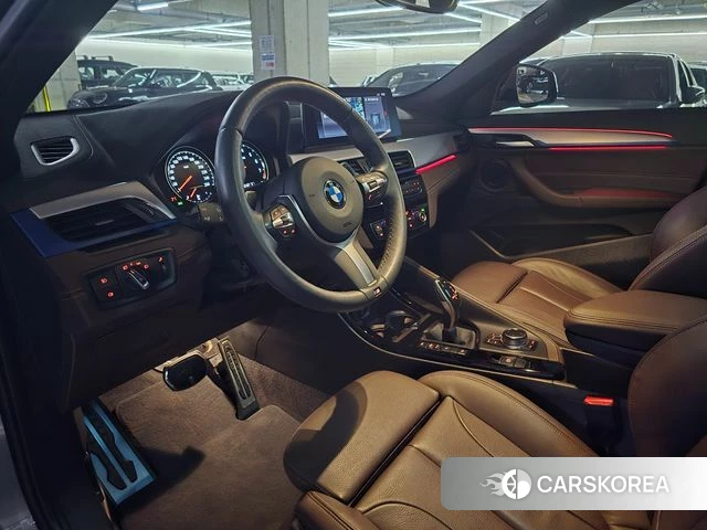 BMW X2 (F39) 2023 Серебристо-серый из Кореи, фото 4