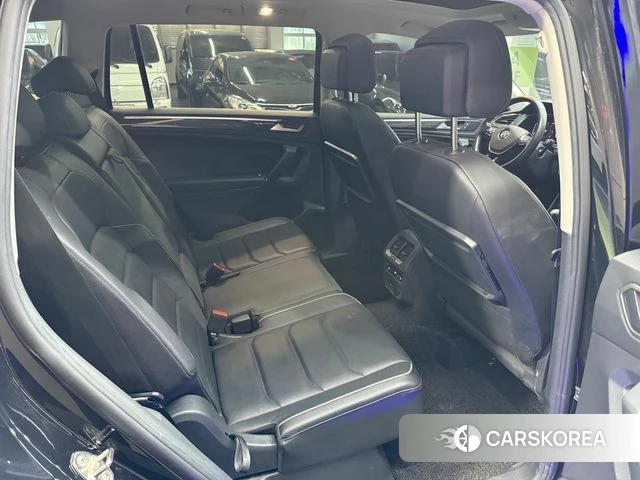 Volkswagen Tiguan Allspace 2020 Черный из Кореи, фото 4