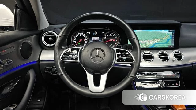 Mercedes-Benz E-Class W213 2019 Белый из Кореи, фото 4