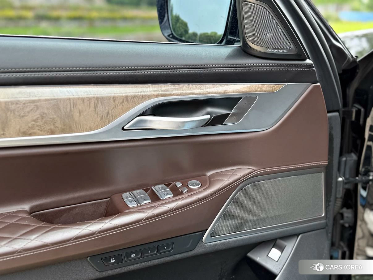 BMW 7 series 2021 Черный из Китая, фото 4