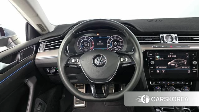 Volkswagen Arteon 2019 Серебристо-серый из Кореи, фото 4