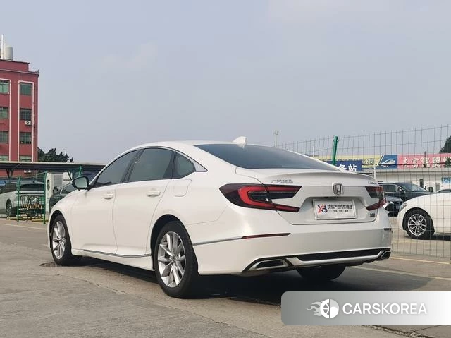 Honda Accord 2023 Белый из Китая, фото 4