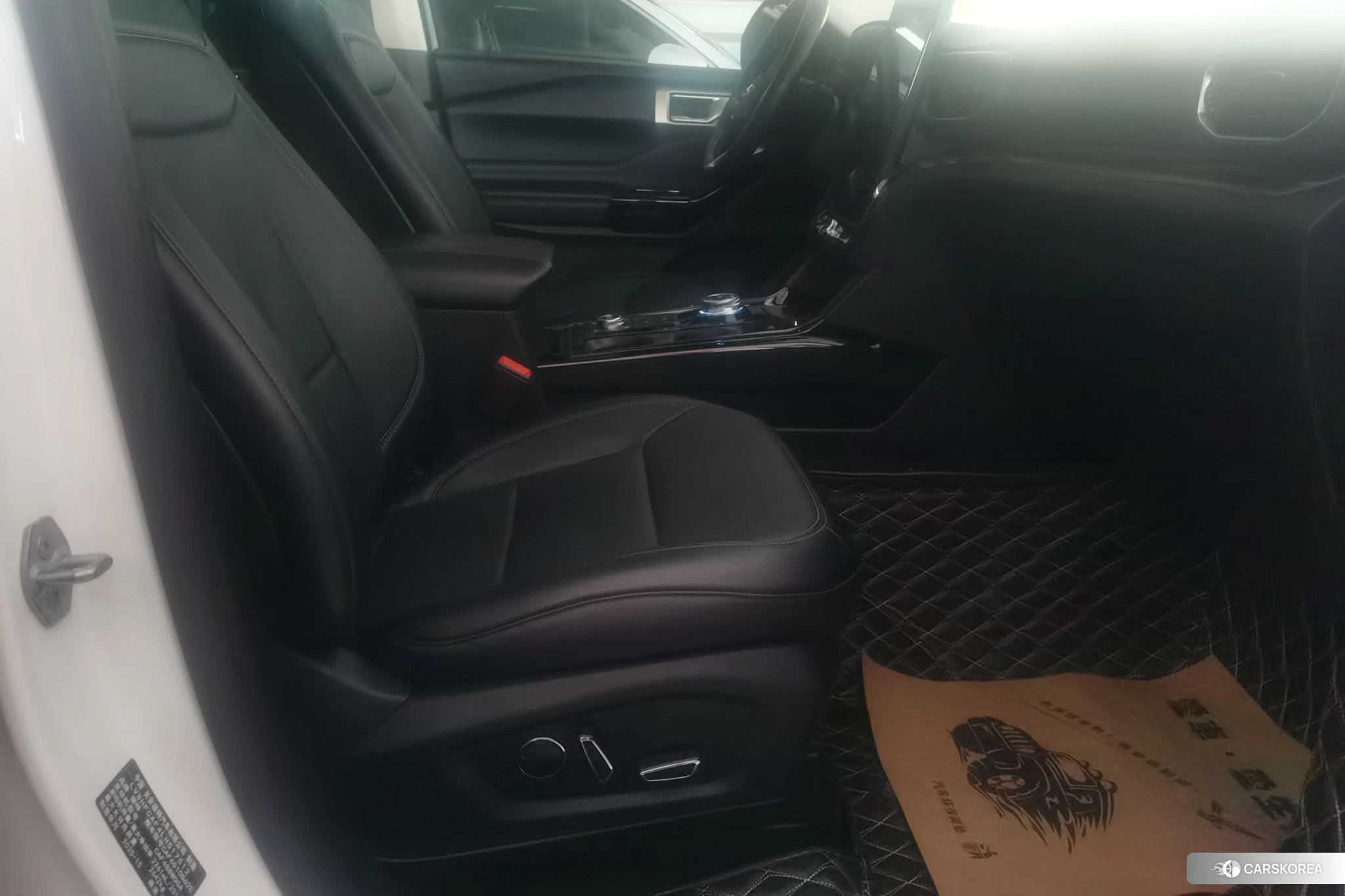 Ford Explorer 2020 Белый из Китая, фото 4
