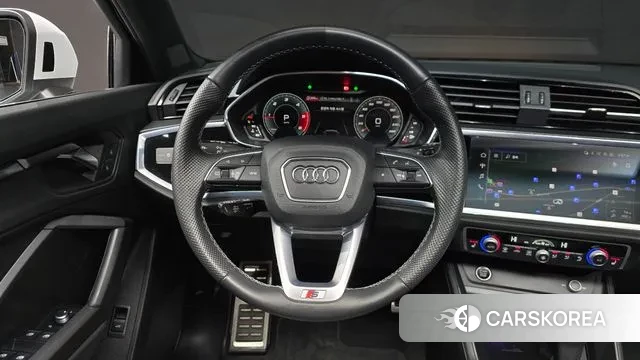 Audi Q3 (F3) 2023 Белый из Кореи, фото 4