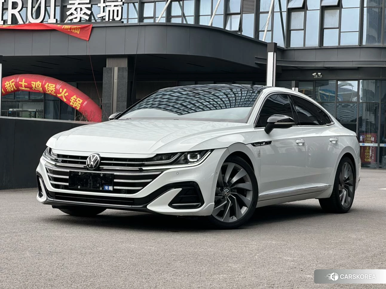 Volkswagen CC 2024 Белый из Китая, фото 4