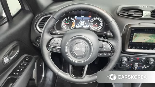 Jeep Renegade 2021 Серебристо-серый из Кореи, фото 4