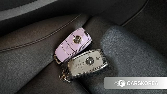 Mercedes-Benz A-Class W177 2024 Белый из Кореи, фото 4