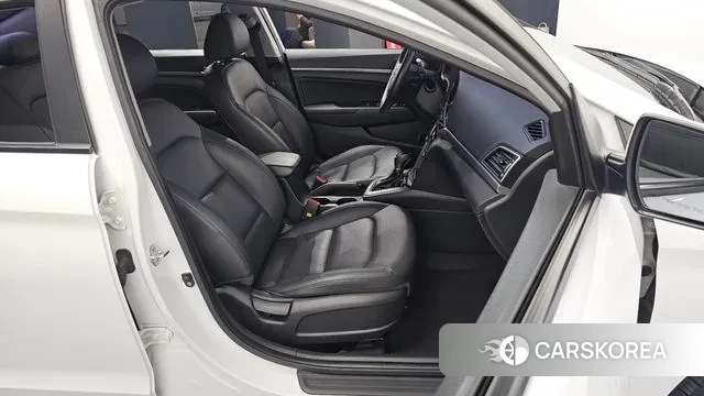 Hyundai Avante AD 2018 Белый из Кореи, фото 4