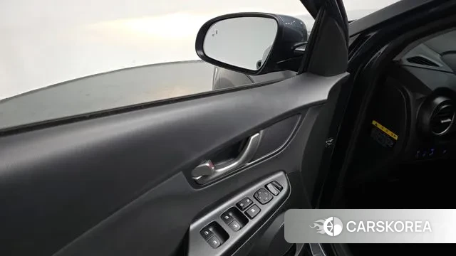 Hyundai Kona 2018 Серый из Кореи, фото 4