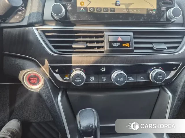 Honda Accord 10th Generation 2019 Серебристо-серый из Кореи, фото 4