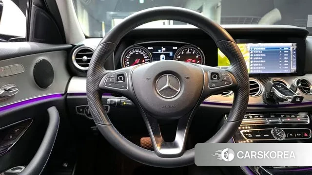 Mercedes-Benz E-Class W213 2018 Белый из Кореи, фото 4