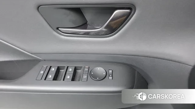 Hyundai Kona (SX2) 2024 Белый из Кореи, фото 4