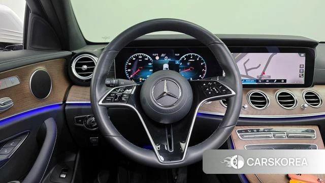 Mercedes-Benz E-Class W213 2023 Белый из Кореи, фото 4