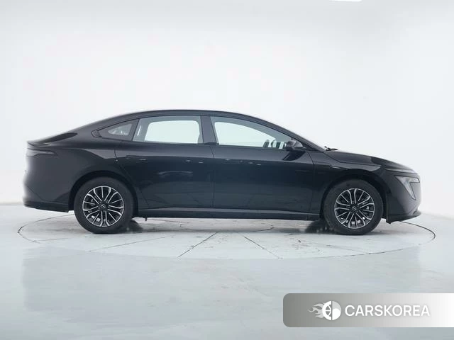 Nissan N7 2026 Черный из Китая, фото 4