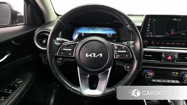 Kia The New K3 2nd generation 2022 Серый из Кореи, фото 4