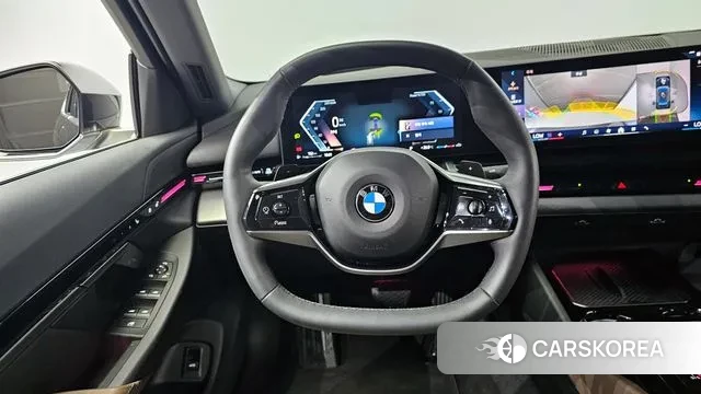 BMW 5 Series (G60) 2023 Серый из Кореи, фото 4