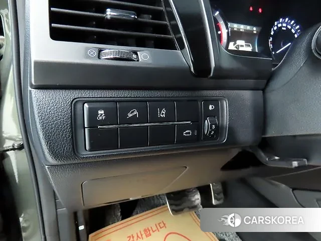 Ssangyong The New Rexton Sports Cannes 2021 Темно-зеленый из Кореи, фото 4