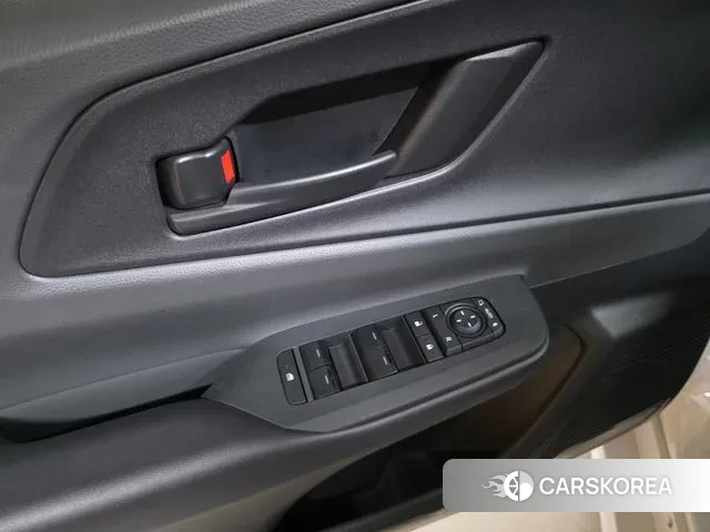 Toyota Prius 5th Generation 2024 Белый из Кореи, фото 4