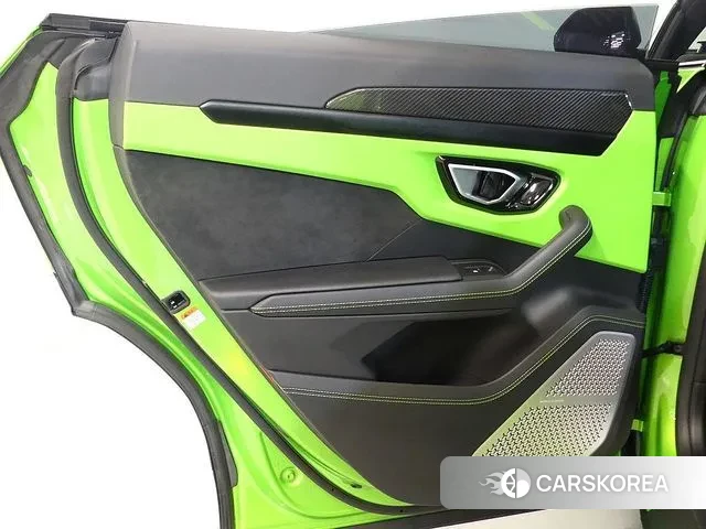 Lamborghini Urus 2024 Зеленый из Кореи, фото 4