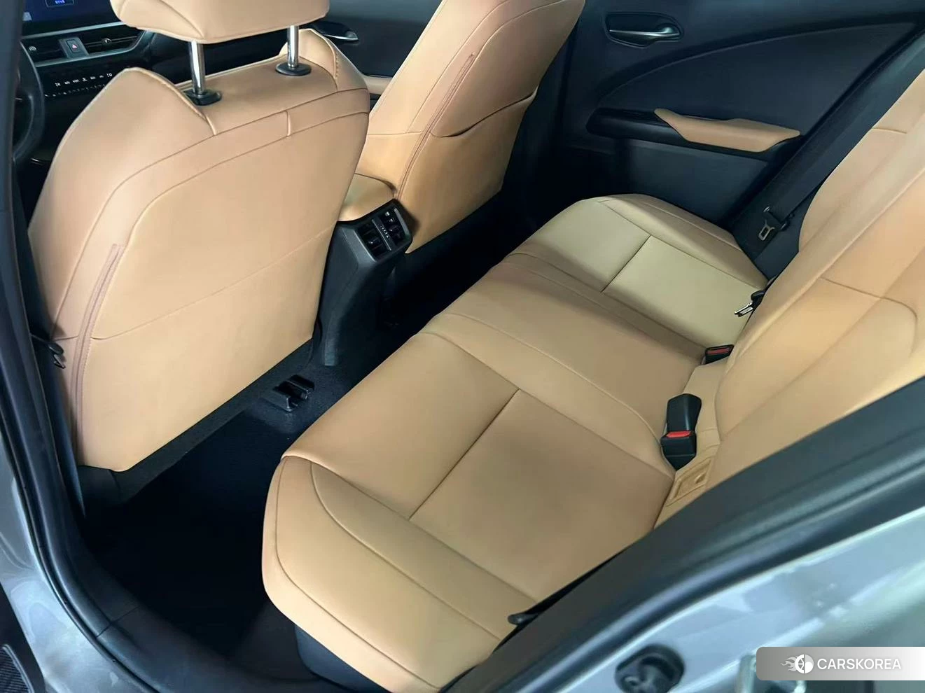 Lexus UX 2022 Серебристо-серый из Китая, фото 4