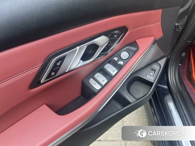 BMW 3 series 2024 Черный из Китая, фото 4