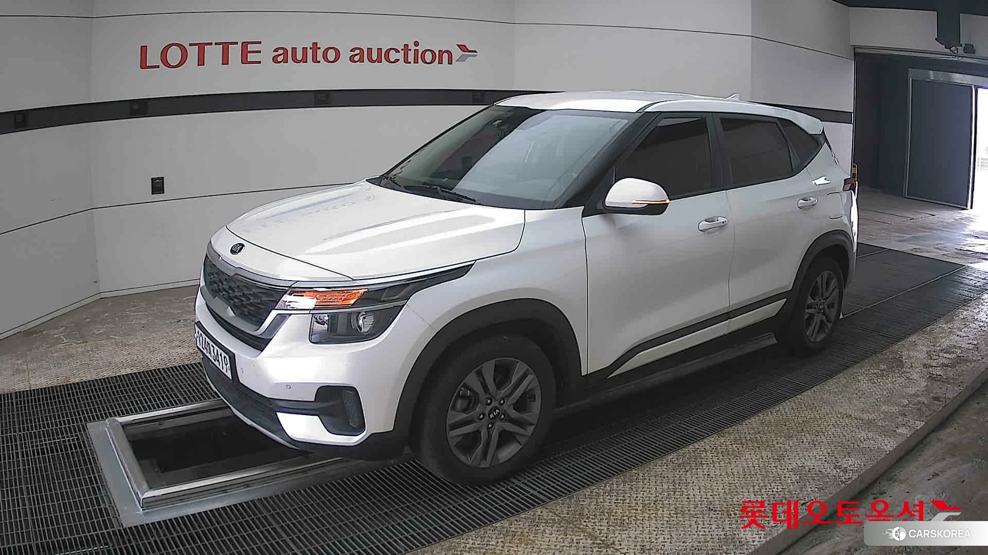 Kia Seltos 2020 Snow White Pearl (optional) из Кореи, фото 4