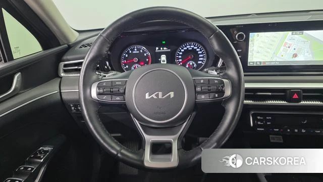 Kia K5 3rd generation 2023 Черный из Кореи, фото 4