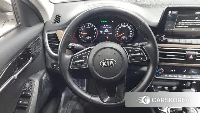 Kia Seltos 2019 Белый из Кореи, фото 4