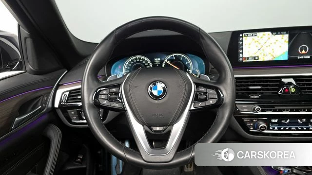 BMW 5 Series (G30) 2018 Синий из Кореи, фото 4