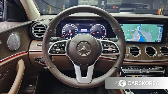 Mercedes-Benz E-Class W213 2018 Черный из Кореи, фото 4