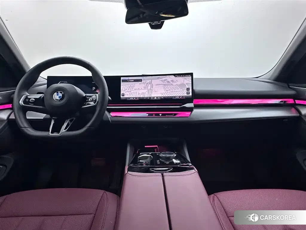 BMW 5 series 2026 Черный из Китая, фото 4