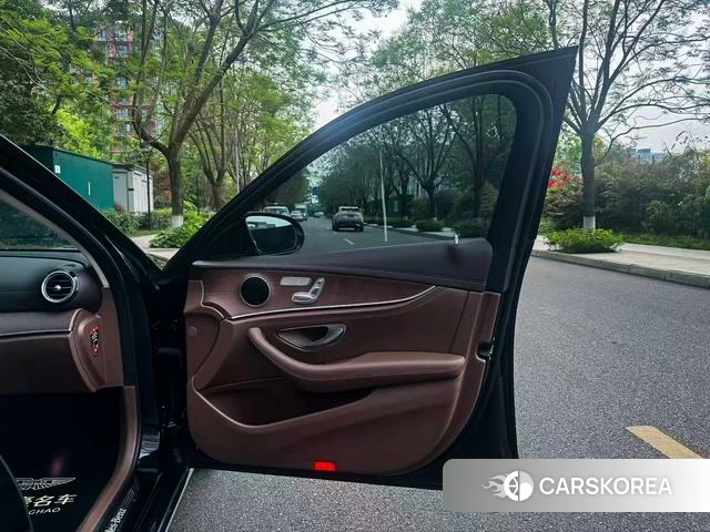 Mercedes-Benz E-class PHEV 2022 Черный из Китая, фото 4