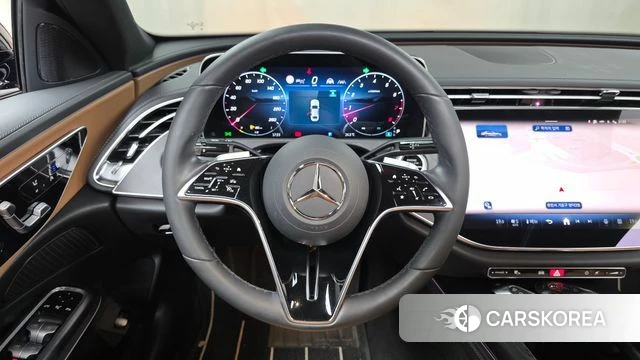 Mercedes-Benz E-Class W214 2024 Черный из Кореи, фото 4