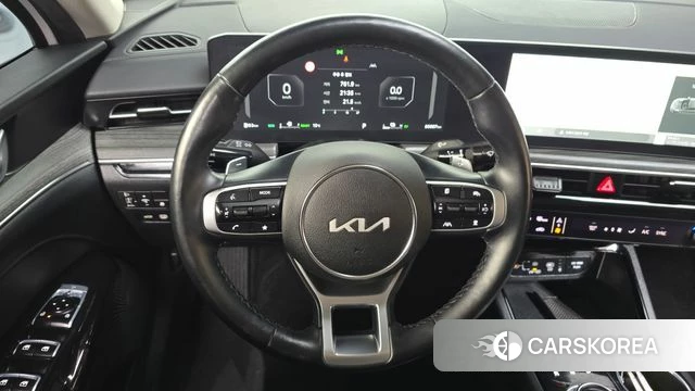 Kia The New K5 Hybrid 3rd generation 2023 Белый из Кореи, фото 4