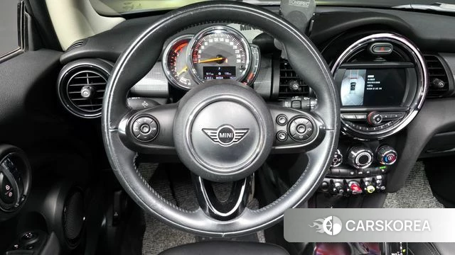 Mini Cooper D 2018 Серебряный из Кореи, фото 4
