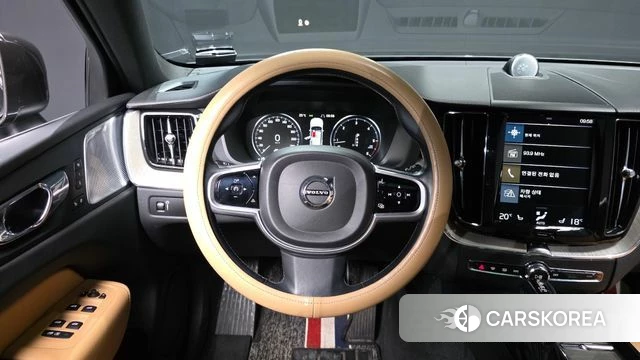 Volvo XC60 second Generation 2018 Серый из Кореи, фото 4