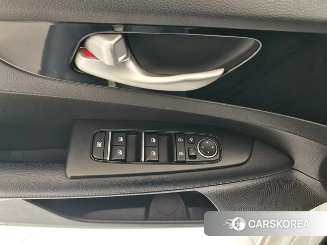 Kia K3 2022 Белый из Китая, фото 4