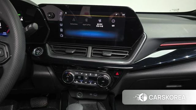 Chevrolet (GM Daewoo) Trax Crossover 2023 Белый из Кореи, фото 4