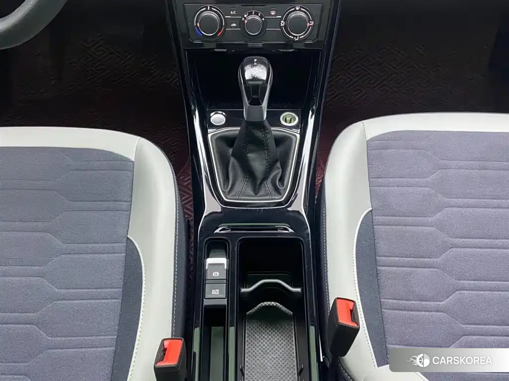 Volkswagen Tharu 2024 Белый из Китая, фото 4